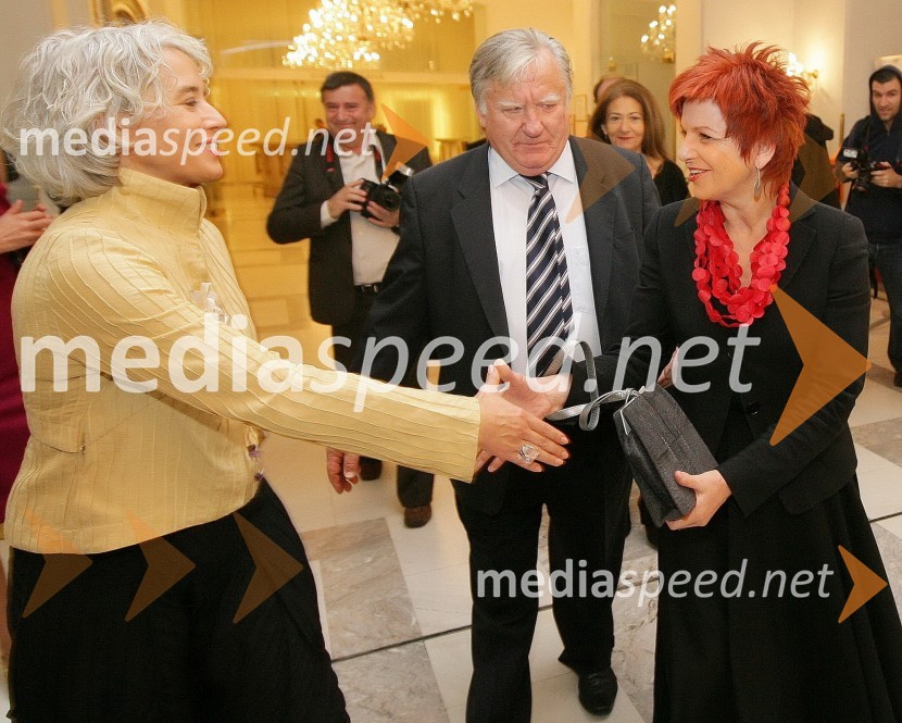 Alja Predan, direktorica Borštnikovega srečanja, Tone Partljič, pisatelj in predsednik sveta Borštnikovega srečanja in Majda Širca, ministrica za kulturo44. Borštnikovo srečanje 2009, otvoritev