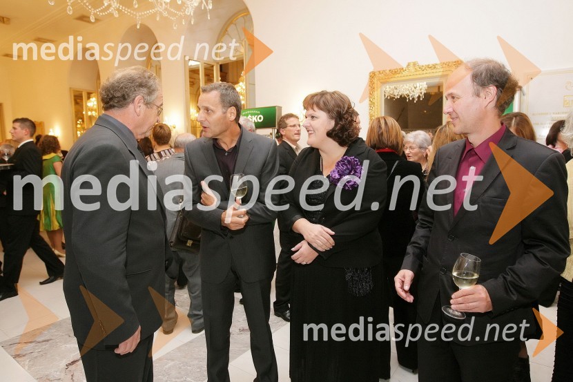 Ivo Ban, ravnatelj SNG Drama Ljubljana, Danilo Rošker, direktor SNG Maribor, Uršula Cetinski, direktorica Slovenskega mladinskega gledališča in Peter Tomaž Dobrila, vodja direktorata za umetnost na Ministrstvu za kulturo RS44. Borštnikovo srečanje 2009, otvoritev