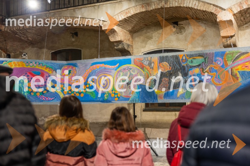 V Mestni hiši odprli razstavo Živalce in rastlinice