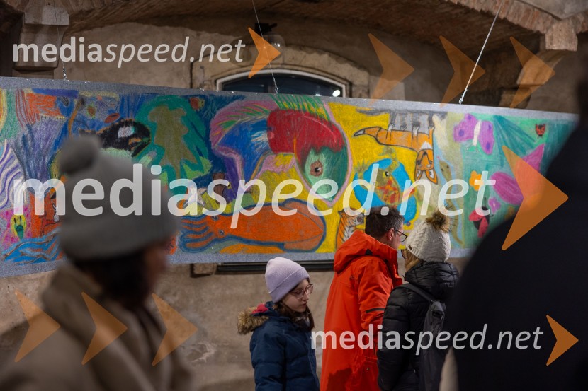 V Mestni hiši odprli razstavo Živalce in rastlinice