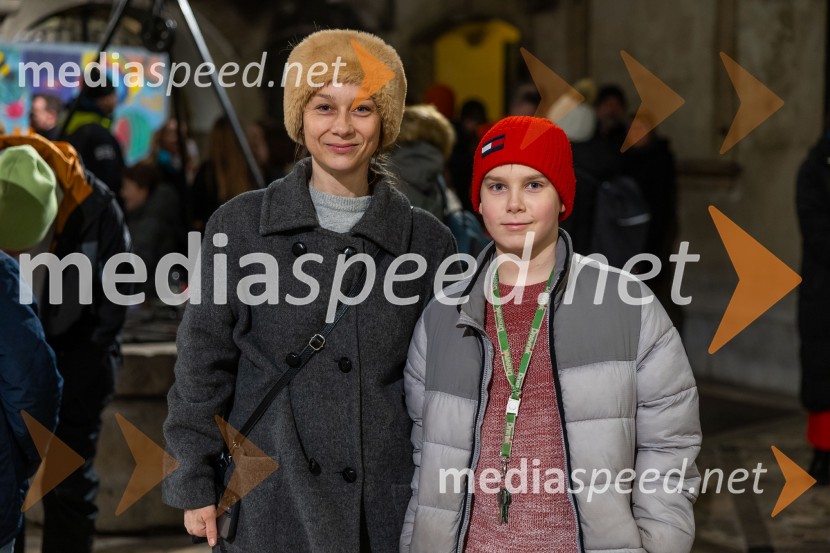 V Mestni hiši odprli razstavo Živalce in rastlinice