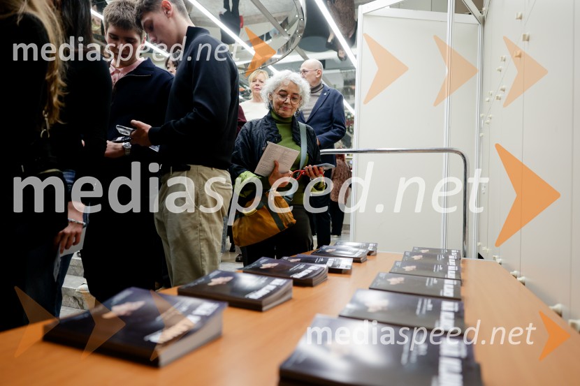 Uprizoritev romana Ivana Cankarja Na klancu