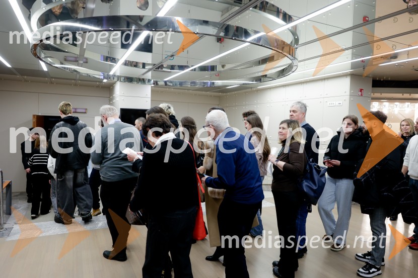 Uprizoritev romana Ivana Cankarja Na klancu