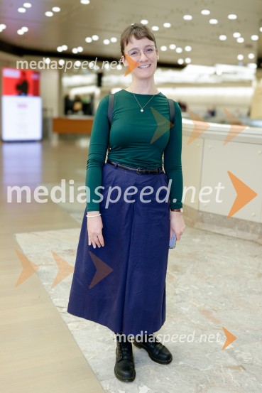 Uprizoritev romana Ivana Cankarja Na klancu