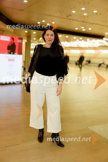 Uprizoritev romana Ivana Cankarja Na klancu