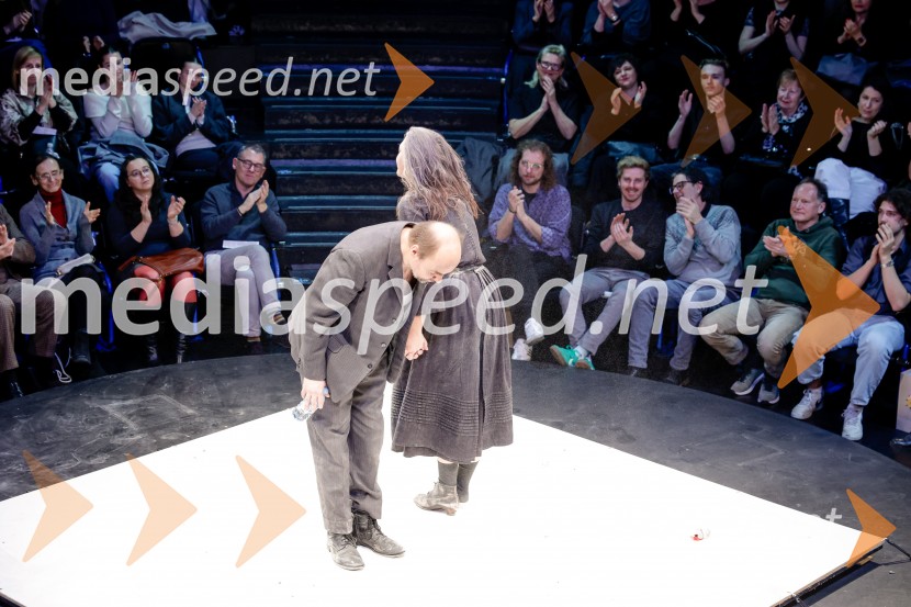 Uprizoritev romana Ivana Cankarja Na klancu