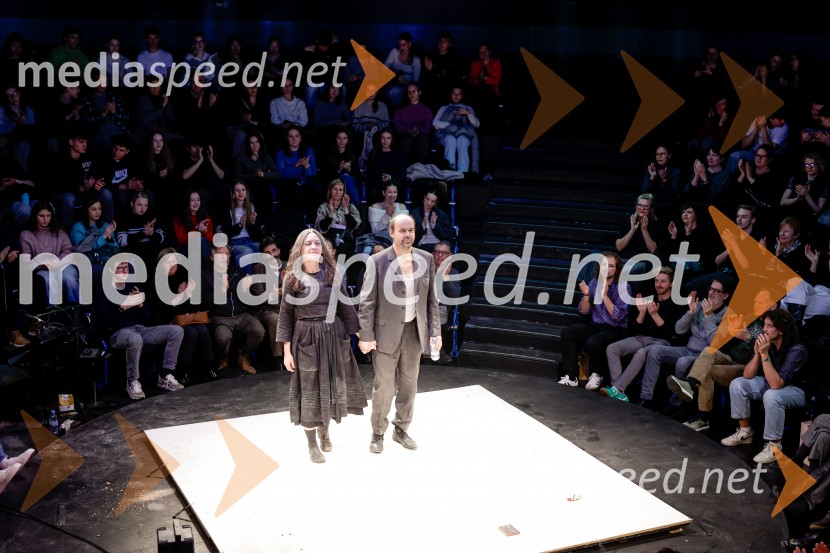 Uprizoritev romana Ivana Cankarja Na klancu