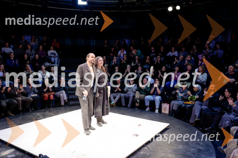 Uprizoritev romana Ivana Cankarja Na klancu