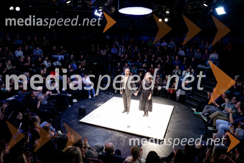 Uprizoritev romana Ivana Cankarja Na klancu