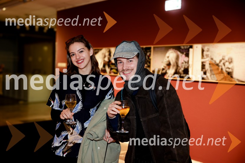 Uprizoritev romana Ivana Cankarja Na klancu