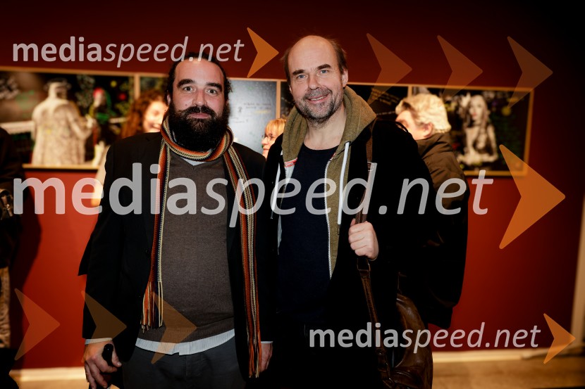 Uprizoritev romana Ivana Cankarja Na klancu