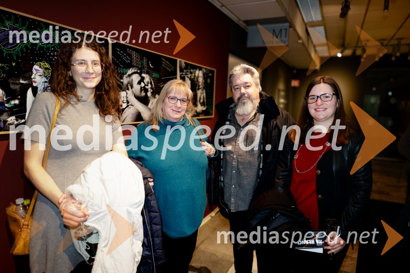 Uprizoritev romana Ivana Cankarja Na klancu