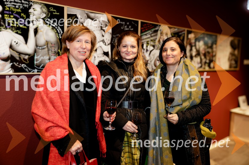 Uprizoritev romana Ivana Cankarja Na klancu