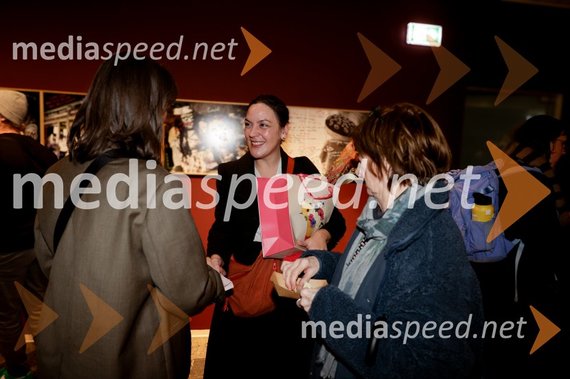 Uprizoritev romana Ivana Cankarja Na klancu