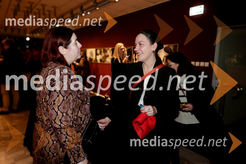 Uprizoritev romana Ivana Cankarja Na klancu