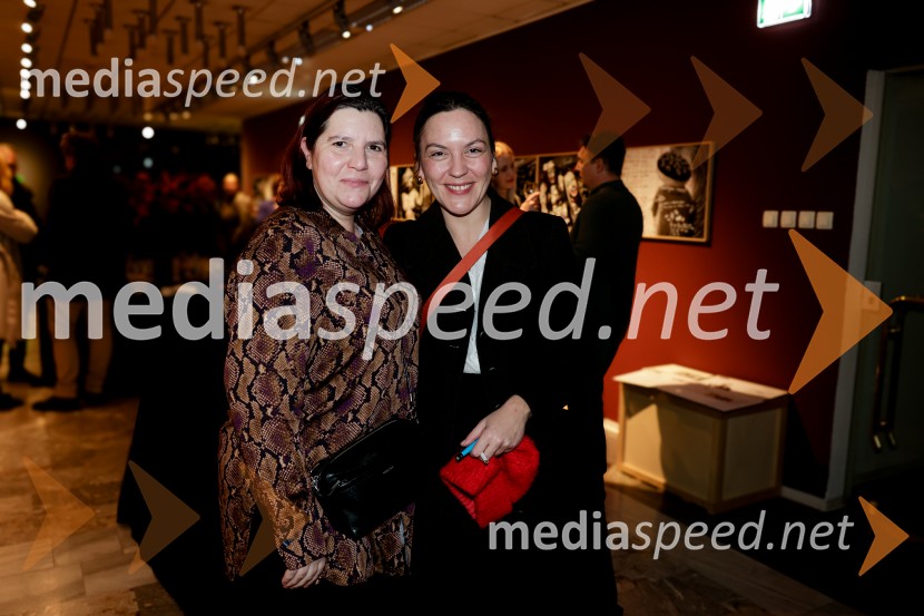 Uprizoritev romana Ivana Cankarja Na klancu