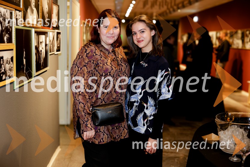 Uprizoritev romana Ivana Cankarja Na klancu