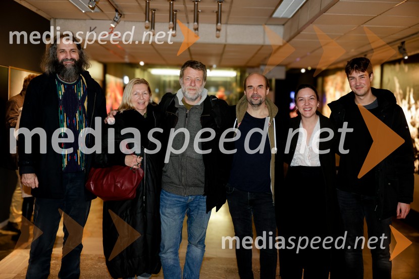 Uprizoritev romana Ivana Cankarja Na klancu