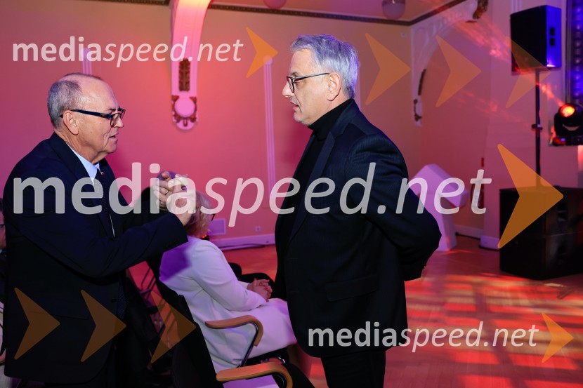 Tonetu Strnadu priznanje za življenjsko delo,  mladi manager 2025 je Aleš Ugovšek iz skupine M Sora,  Artemidi v roke Ireni Brugger in Juditi Rigler