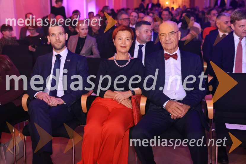 Tonetu Strnadu priznanje za življenjsko delo,  mladi manager 2025 je Aleš Ugovšek iz skupine M Sora,  Artemidi v roke Ireni Brugger in Juditi Rigler