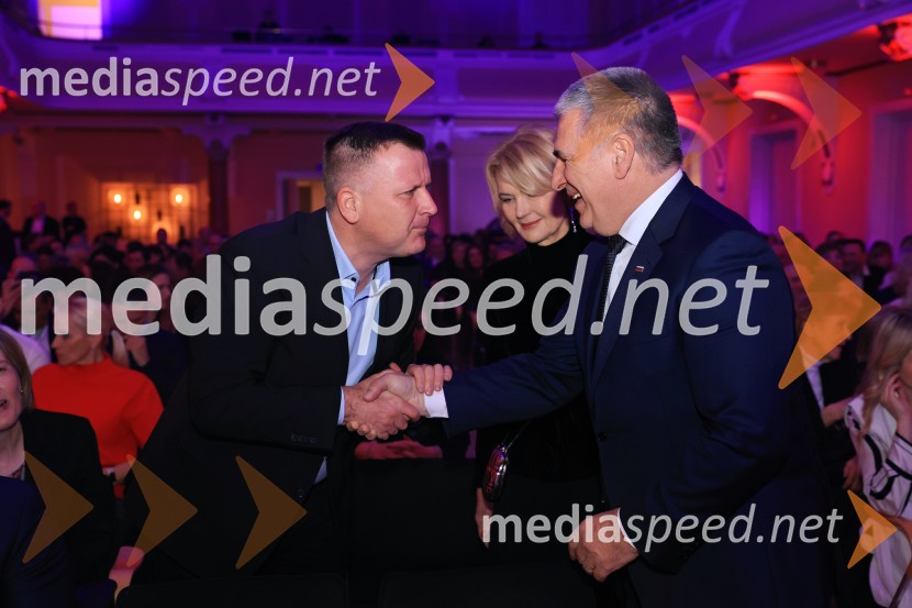 Tonetu Strnadu priznanje za življenjsko delo,  mladi manager 2025 je Aleš Ugovšek iz skupine M Sora,  Artemidi v roke Ireni Brugger in Juditi Rigler