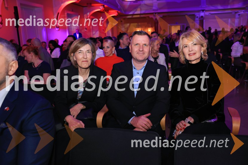 Tonetu Strnadu priznanje za življenjsko delo,  mladi manager 2025 je Aleš Ugovšek iz skupine M Sora,  Artemidi v roke Ireni Brugger in Juditi Rigler