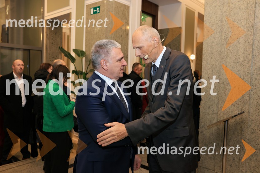 Tonetu Strnadu priznanje za življenjsko delo,  mladi manager 2025 je Aleš Ugovšek iz skupine M Sora,  Artemidi v roke Ireni Brugger in Juditi Rigler