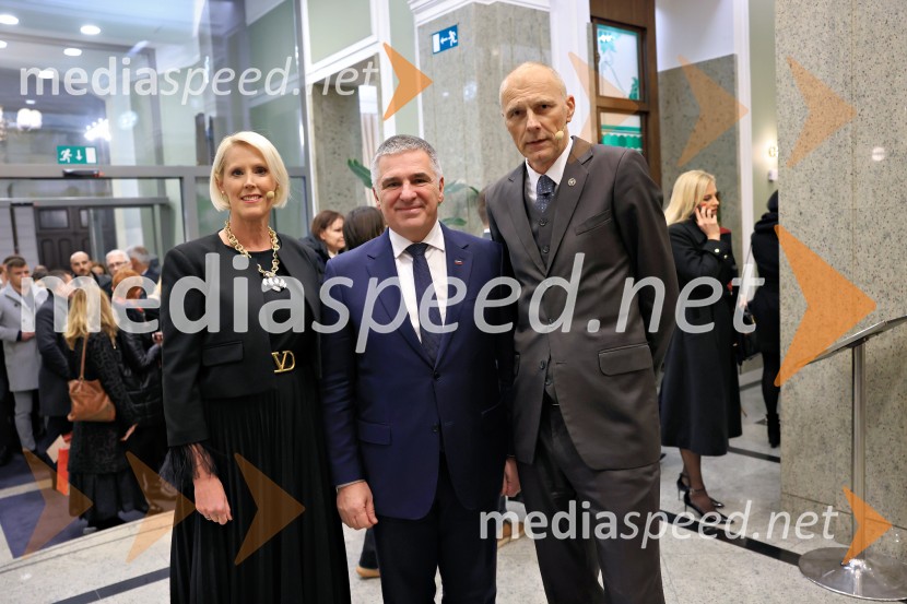 Tonetu Strnadu priznanje za življenjsko delo,  mladi manager 2025 je Aleš Ugovšek iz skupine M Sora,  Artemidi v roke Ireni Brugger in Juditi Rigler