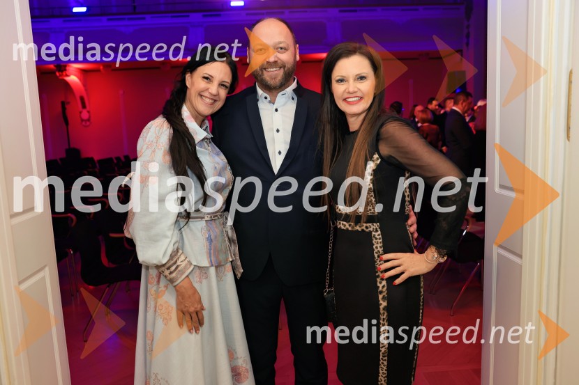 Tonetu Strnadu priznanje za življenjsko delo,  mladi manager 2025 je Aleš Ugovšek iz skupine M Sora,  Artemidi v roke Ireni Brugger in Juditi Rigler