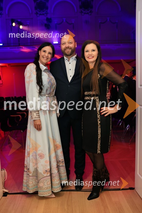 Tonetu Strnadu priznanje za življenjsko delo,  mladi manager 2025 je Aleš Ugovšek iz skupine M Sora,  Artemidi v roke Ireni Brugger in Juditi Rigler