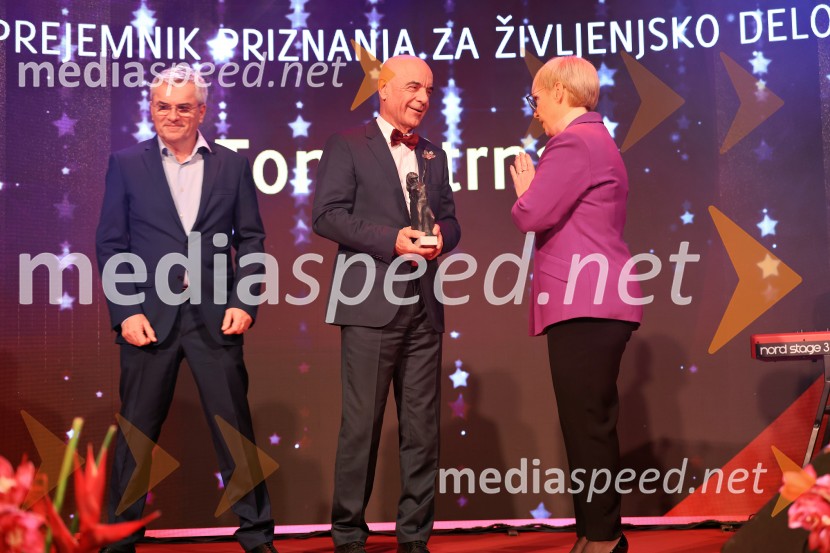 Tonetu Strnadu priznanje za življenjsko delo,  mladi manager 2025 je Aleš Ugovšek iz skupine M Sora,  Artemidi v roke Ireni Brugger in Juditi Rigler