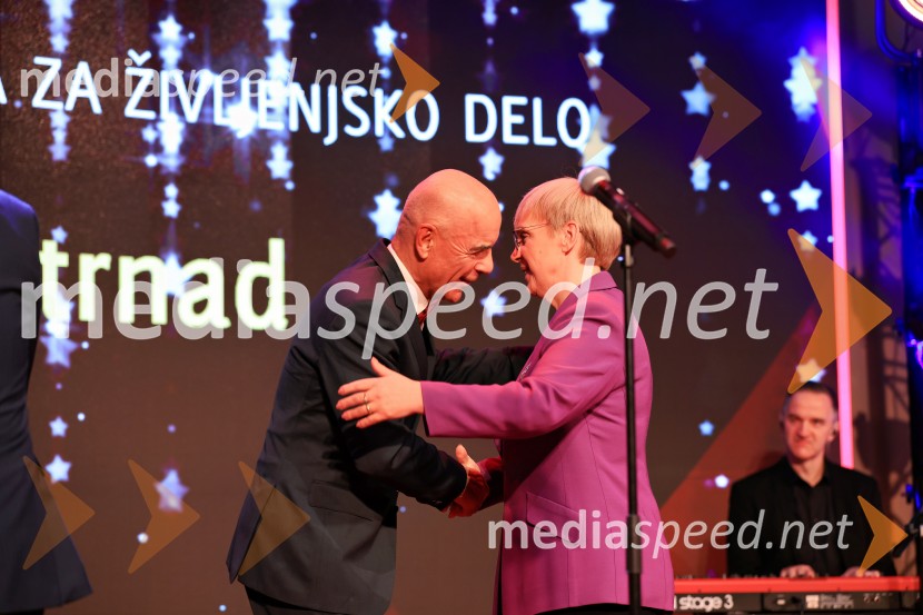 Tonetu Strnadu priznanje za življenjsko delo,  mladi manager 2025 je Aleš Ugovšek iz skupine M Sora,  Artemidi v roke Ireni Brugger in Juditi Rigler