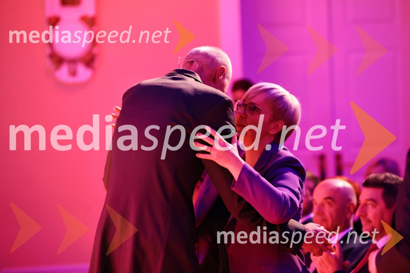 Tonetu Strnadu priznanje za življenjsko delo,  mladi manager 2025 je Aleš Ugovšek iz skupine M Sora,  Artemidi v roke Ireni Brugger in Juditi Rigler