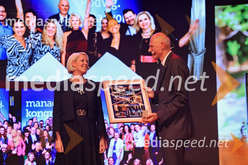 Tonetu Strnadu priznanje za življenjsko delo,  mladi manager 2025 je Aleš Ugovšek iz skupine M Sora,  Artemidi v roke Ireni Brugger in Juditi Rigler