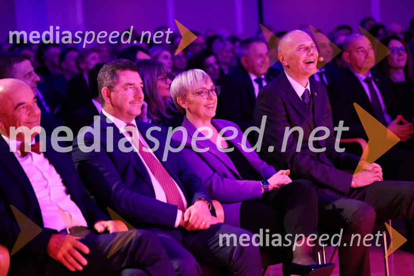 Tonetu Strnadu priznanje za življenjsko delo,  mladi manager 2025 je Aleš Ugovšek iz skupine M Sora,  Artemidi v roke Ireni Brugger in Juditi Rigler