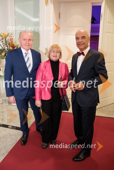 Tonetu Strnadu priznanje za življenjsko delo,  mladi manager 2025 je Aleš Ugovšek iz skupine M Sora,  Artemidi v roke Ireni Brugger in Juditi Rigler