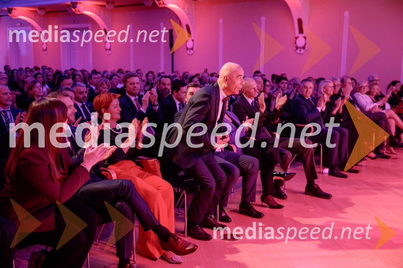 Tonetu Strnadu priznanje za življenjsko delo,  mladi manager 2025 je Aleš Ugovšek iz skupine M Sora,  Artemidi v roke Ireni Brugger in Juditi Rigler