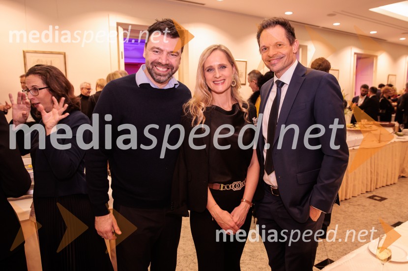 Tonetu Strnadu priznanje za življenjsko delo,  mladi manager 2025 je Aleš Ugovšek iz skupine M Sora,  Artemidi v roke Ireni Brugger in Juditi Rigler