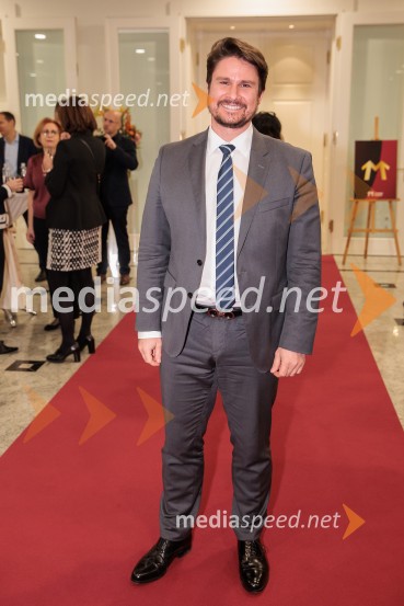 Tonetu Strnadu priznanje za življenjsko delo,  mladi manager 2025 je Aleš Ugovšek iz skupine M Sora,  Artemidi v roke Ireni Brugger in Juditi Rigler