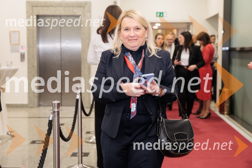 Tonetu Strnadu priznanje za življenjsko delo,  mladi manager 2025 je Aleš Ugovšek iz skupine M Sora,  Artemidi v roke Ireni Brugger in Juditi Rigler