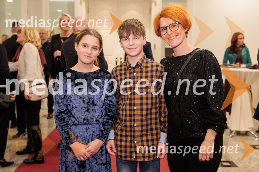 Tonetu Strnadu priznanje za življenjsko delo,  mladi manager 2025 je Aleš Ugovšek iz skupine M Sora,  Artemidi v roke Ireni Brugger in Juditi Rigler