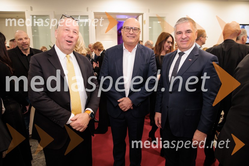 Tonetu Strnadu priznanje za življenjsko delo,  mladi manager 2025 je Aleš Ugovšek iz skupine M Sora,  Artemidi v roke Ireni Brugger in Juditi Rigler