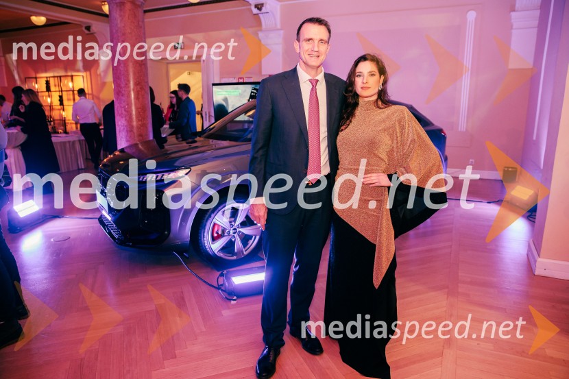 Tonetu Strnadu priznanje za življenjsko delo,  mladi manager 2025 je Aleš Ugovšek iz skupine M Sora,  Artemidi v roke Ireni Brugger in Juditi Rigler