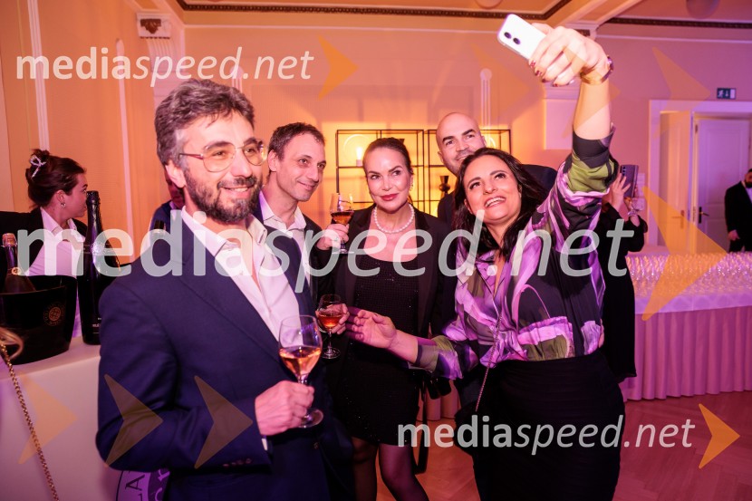 Tonetu Strnadu priznanje za življenjsko delo,  mladi manager 2025 je Aleš Ugovšek iz skupine M Sora,  Artemidi v roke Ireni Brugger in Juditi Rigler