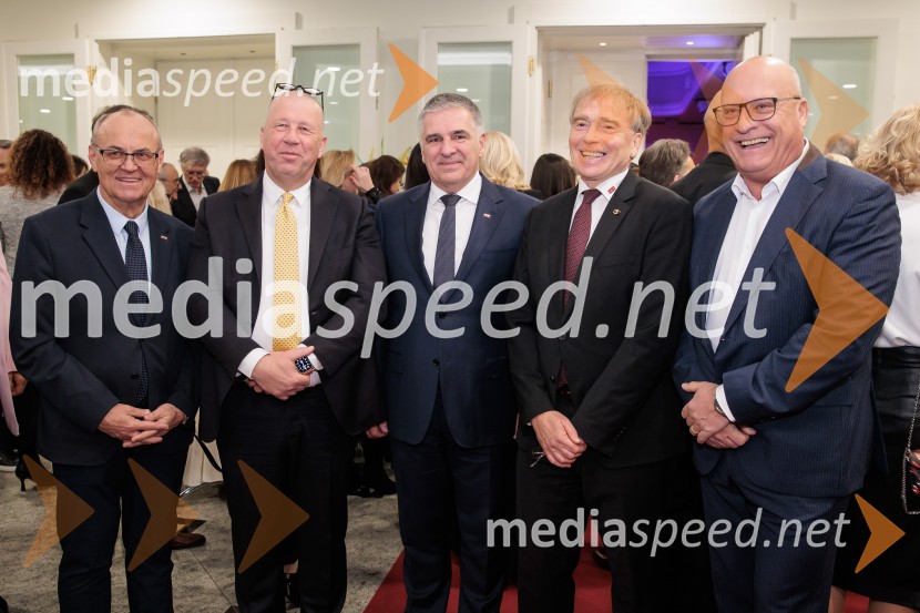 Tonetu Strnadu priznanje za življenjsko delo,  mladi manager 2025 je Aleš Ugovšek iz skupine M Sora,  Artemidi v roke Ireni Brugger in Juditi Rigler