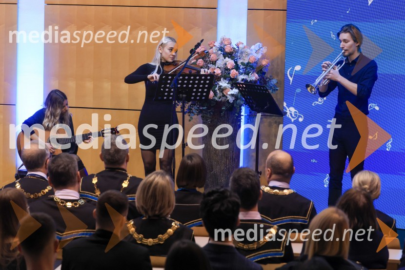 Univerza v Mariboru  ob rektorjevem dnevu podelila nagrade in priznanja