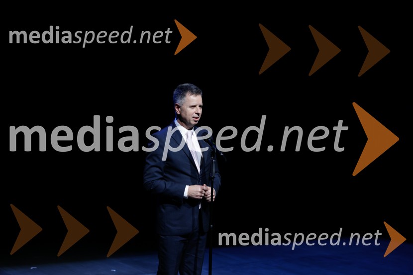 Premiera Besi odprla festival RUTA 2026 v Mestnem gledališču ljubljanskem