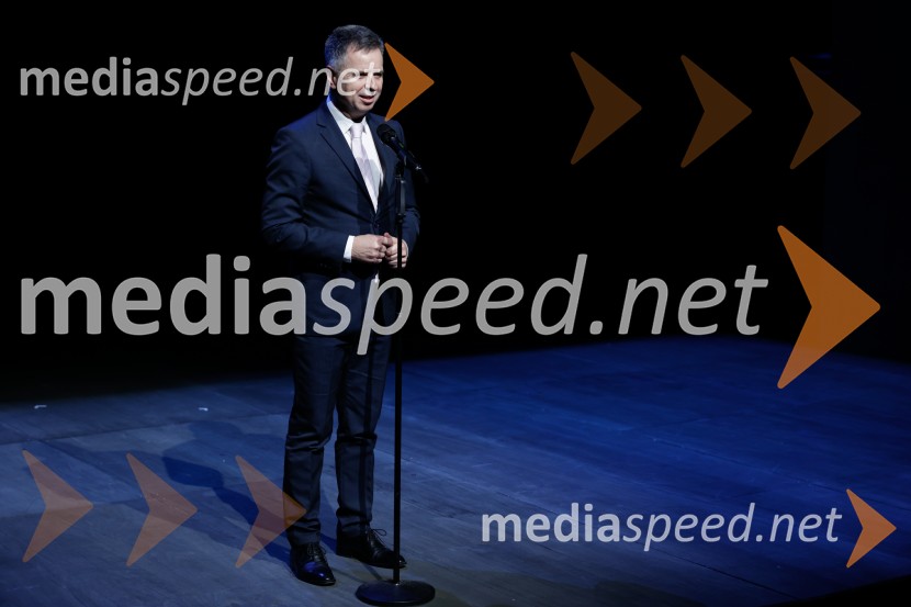 Premiera Besi odprla festival RUTA 2026 v Mestnem gledališču ljubljanskem