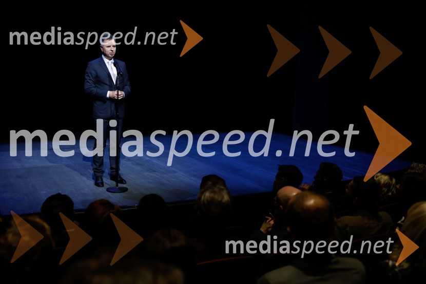 Premiera Besi odprla festival RUTA 2026 v Mestnem gledališču ljubljanskem