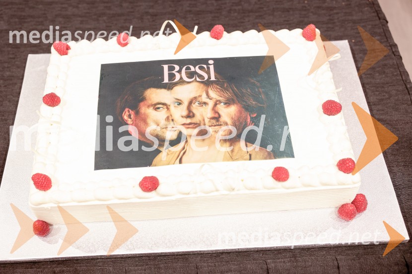 Premiera Besi odprla festival RUTA 2026 v Mestnem gledališču ljubljanskem